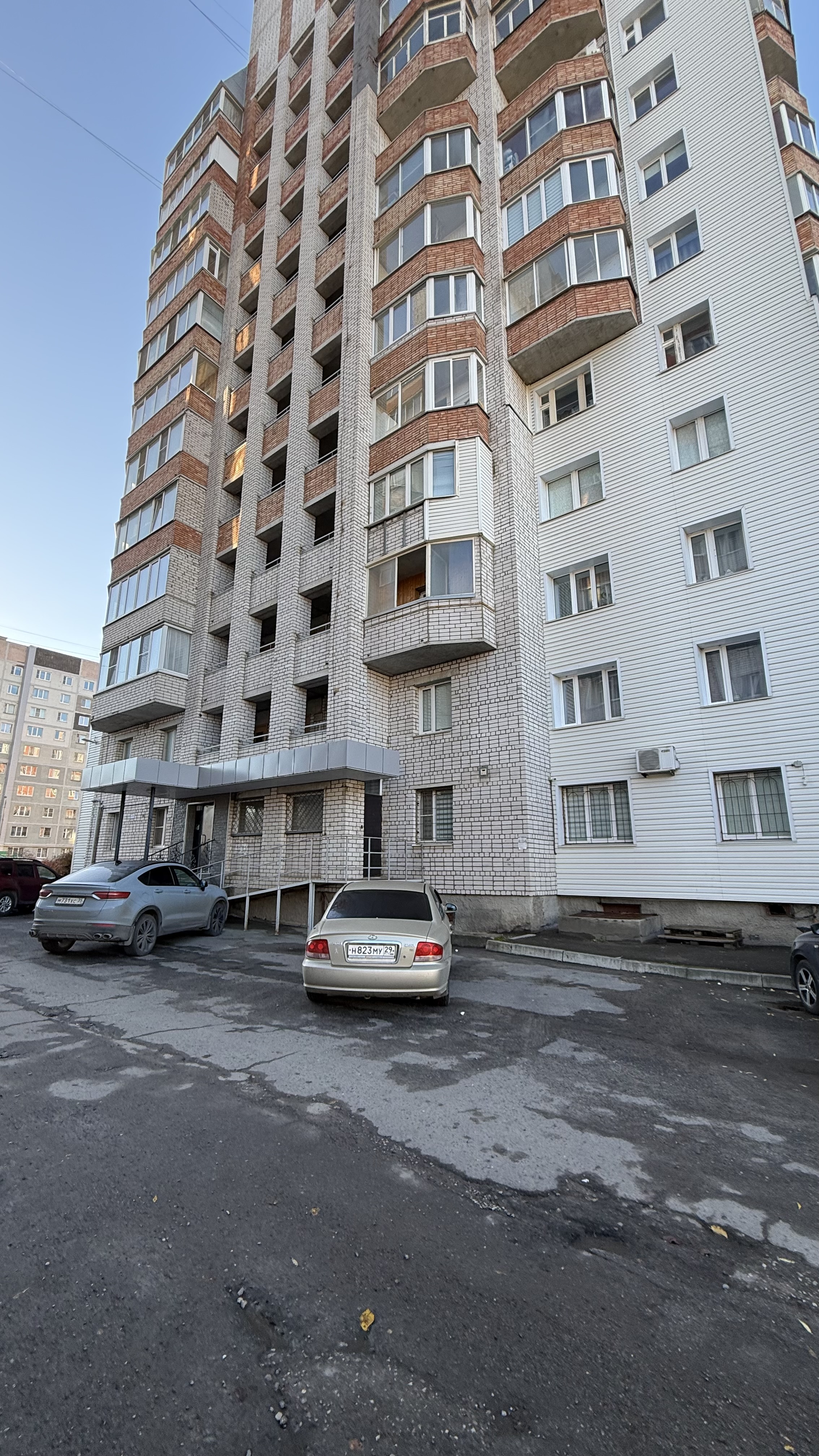 Россия, Вологда, Ленинградская улица, 105
