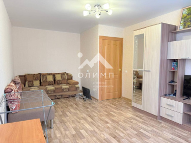 Россия, Вологодская область, Сокольский муниципальный округ, деревня Марковское, Центральная улица, 5