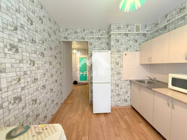 Россия, Вологодская область, Сокольский муниципальный округ, деревня Марковское, Центральная улица, 5