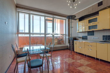 Россия, Вологда, улица Челюскинцев, 32