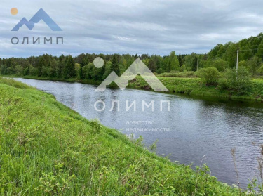Россия, Вологодская область, село Сямжа, Комсомольская улица, 8
