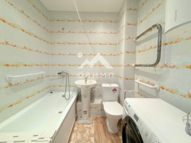 Россия, Вологодская область, Сокольский муниципальный округ, деревня Марковское, Центральная улица, 5