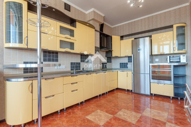 Россия, Вологда, улица Челюскинцев, 32