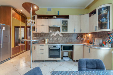 Россия, Вологда, улица Челюскинцев, 32