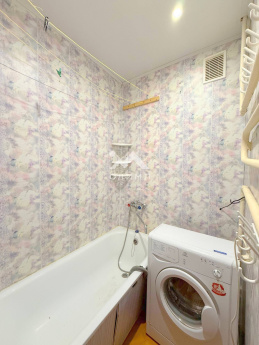 Россия, Вологодская область, Грязовецкий муниципальный округ, рабочий посёлок Вохтога, Юбилейная улица, 17