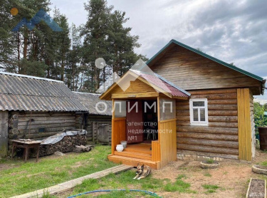 Россия, Вологодская область, село Сямжа, Комсомольская улица, 8