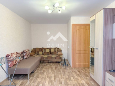 Россия, Вологодская область, Сокольский муниципальный округ, деревня Марковское, Центральная улица, 5