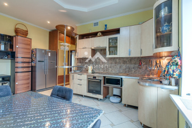 Россия, Вологда, улица Челюскинцев, 32