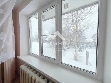 Россия, Вологодская область, Сокольский муниципальный округ, деревня Марковское, Центральная улица, 5