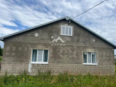 Россия, Вологодская область, Сокольский муниципальный округ, деревня Оларёво