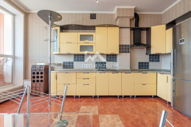 Россия, Вологда, улица Челюскинцев, 32