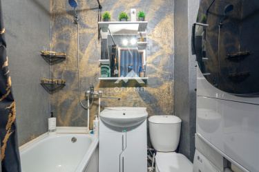 Россия, Вологодская область, Сокол, Продольная улица, 18