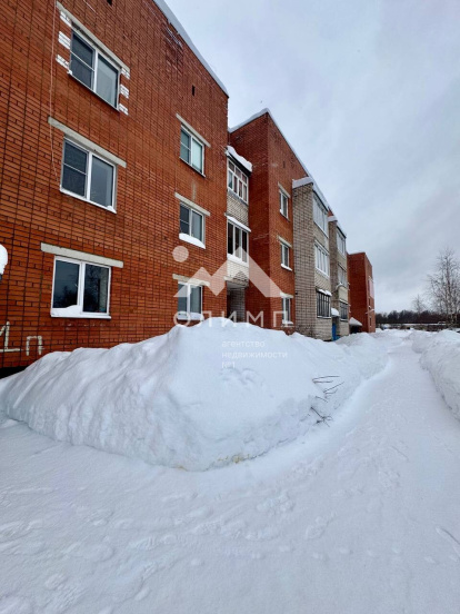 Россия, Ярославская область, Тутаевский муниципальный округ, деревня Столбищи, Центральная улица, 14